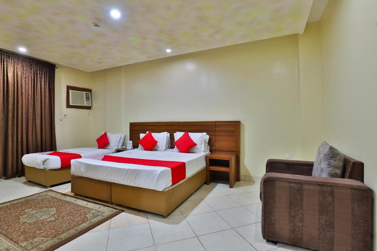 OYO 396 Alam Al Sala Al Kobra Towers Hotel Jeddah Bagian luar foto